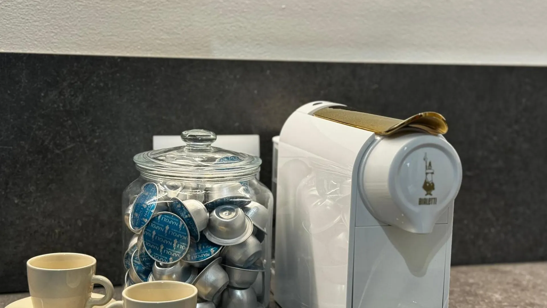 Appartamento Regina Milano In Corso Lodi - Sky Tv, Wifi E Breakfast Box
